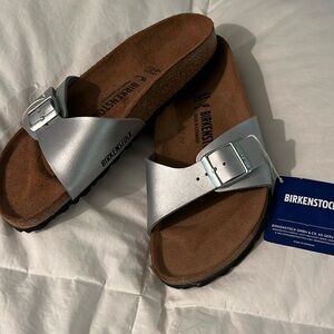 NWT Birkenstock slide size 41 Silver